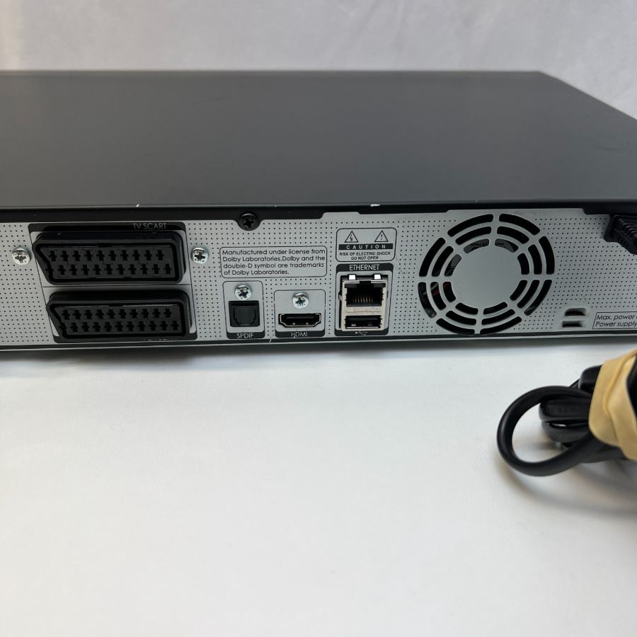 Representative photograph of the same model: Humax Foxsat HDR 320GB DVR Freesat+ HD Satellite TV Receiver Manual, Remote – image 4