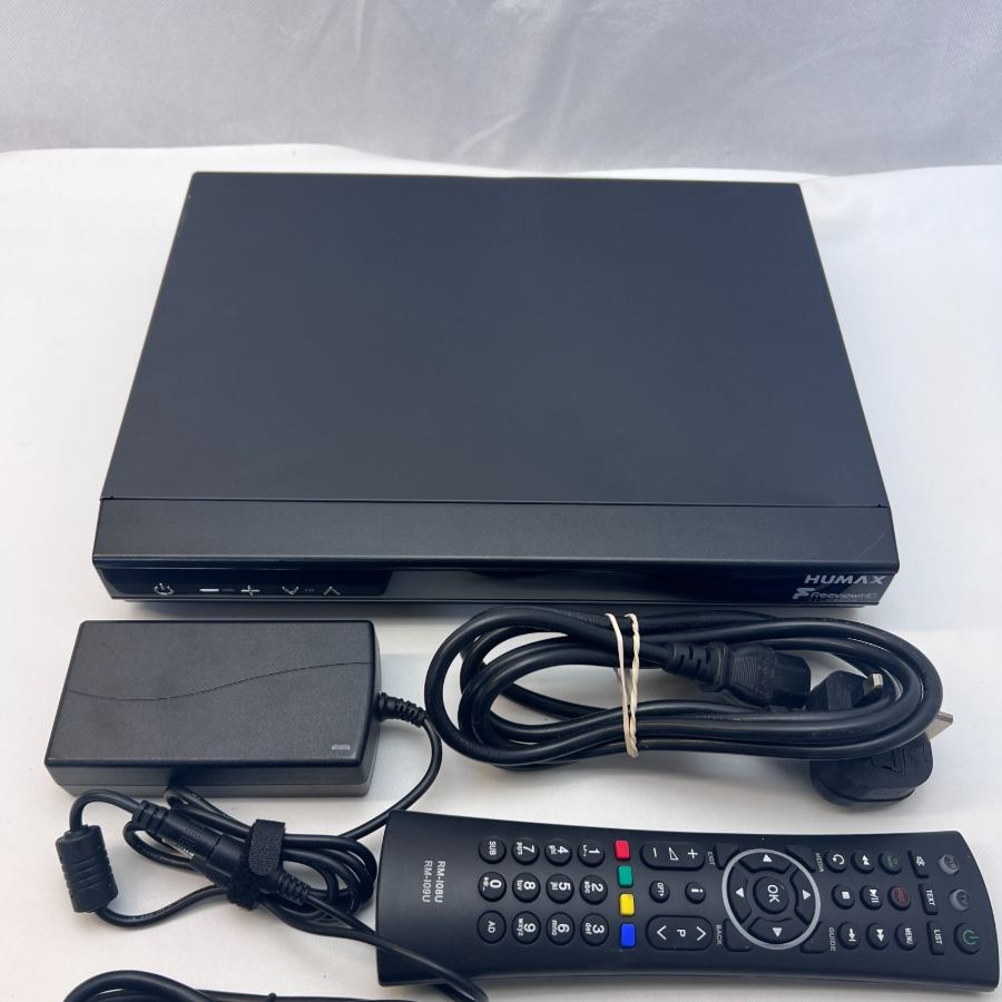 Representative photograph of the same model: HUMAX HDR-1800T Freeview HD Smart Digital HD TV Recorder - 320GB - Twin Tuner – image 4