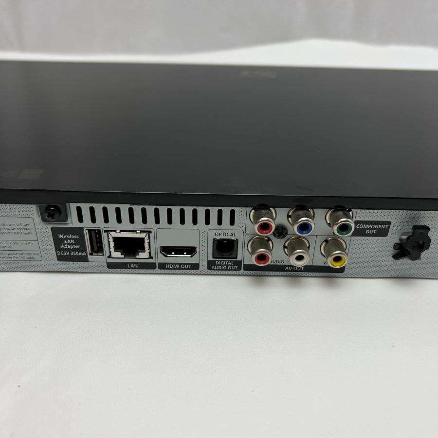 Representative photograph of the same model: Samsung BD-D5500 3D MKV USB DivX Upscaling Blu-Ray Player 12-months warranty – image 8