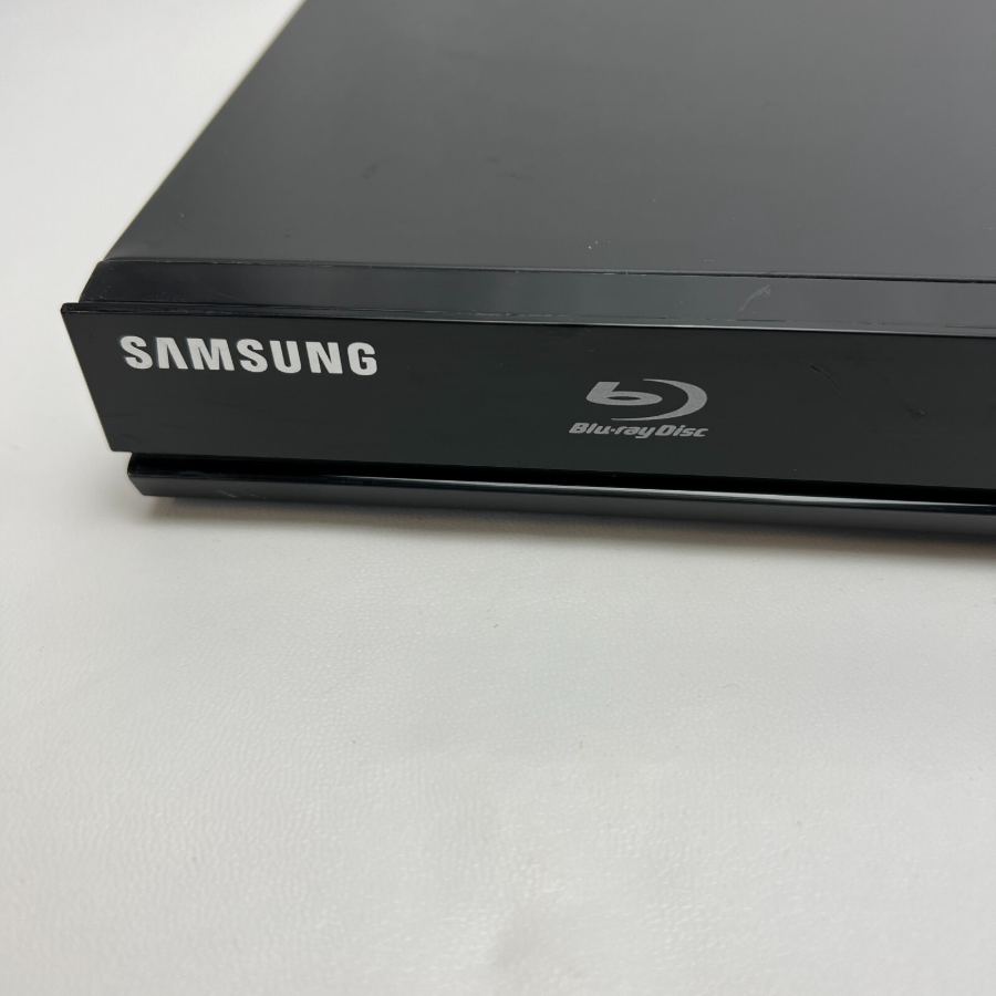 Representative photograph of the same model: Samsung BD-J4500R HD 1080P Blu-ray & DVD Player With Remote & HDMI Cable – image 8