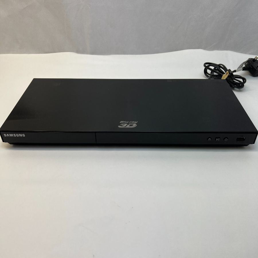 Representative photograph of the same model: Samsung BD-E6100 Smart WiFi 3D Blu-ray Player & DVD Player Black Remote Warrant – image 2