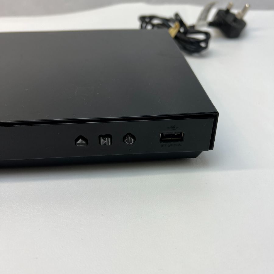 Representative photograph of the same model: Samsung BD-E6100 Smart WiFi 3D Blu-ray Player & DVD Player Black Remote Warrant – image 6