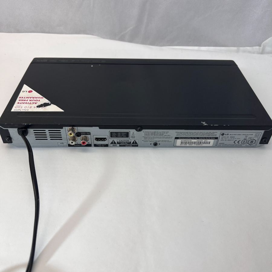 LG BD650 3D-Capable Blu-ray Disc Player HDMI 1920x1080 Black with Remote + Cable – image 6