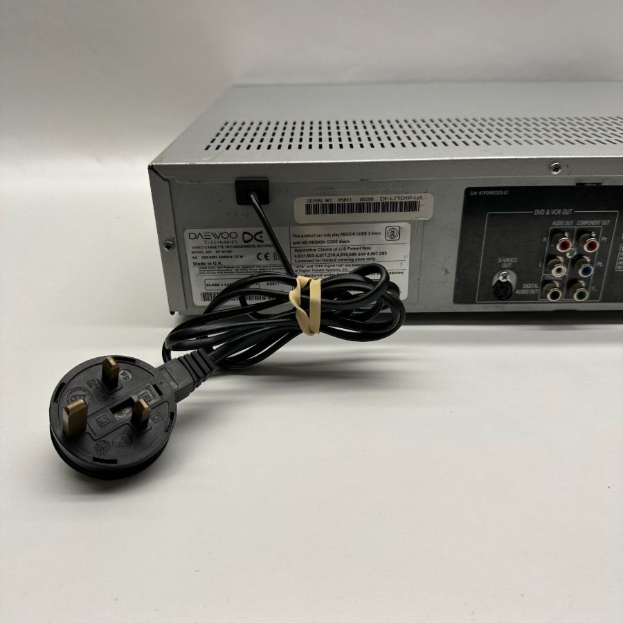 Representative photograph of the same model: Daewoo DF-4150P DVD Recorder & VHS 6 Head Remote HDMI Kit COPY VHS TO DVD + RW – image 7