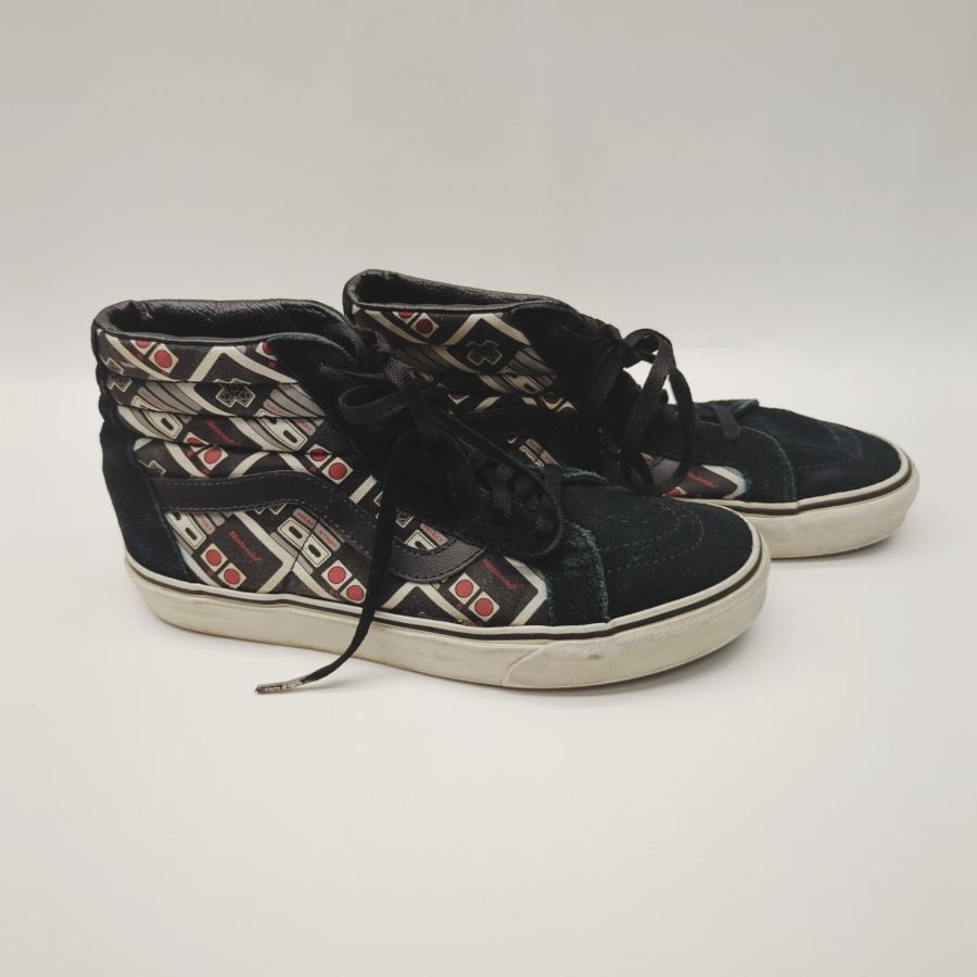 Vans x Nintendo Size UK 7.5 'Game Over' NES controller retro look Sk8-Hi Tops – image 2