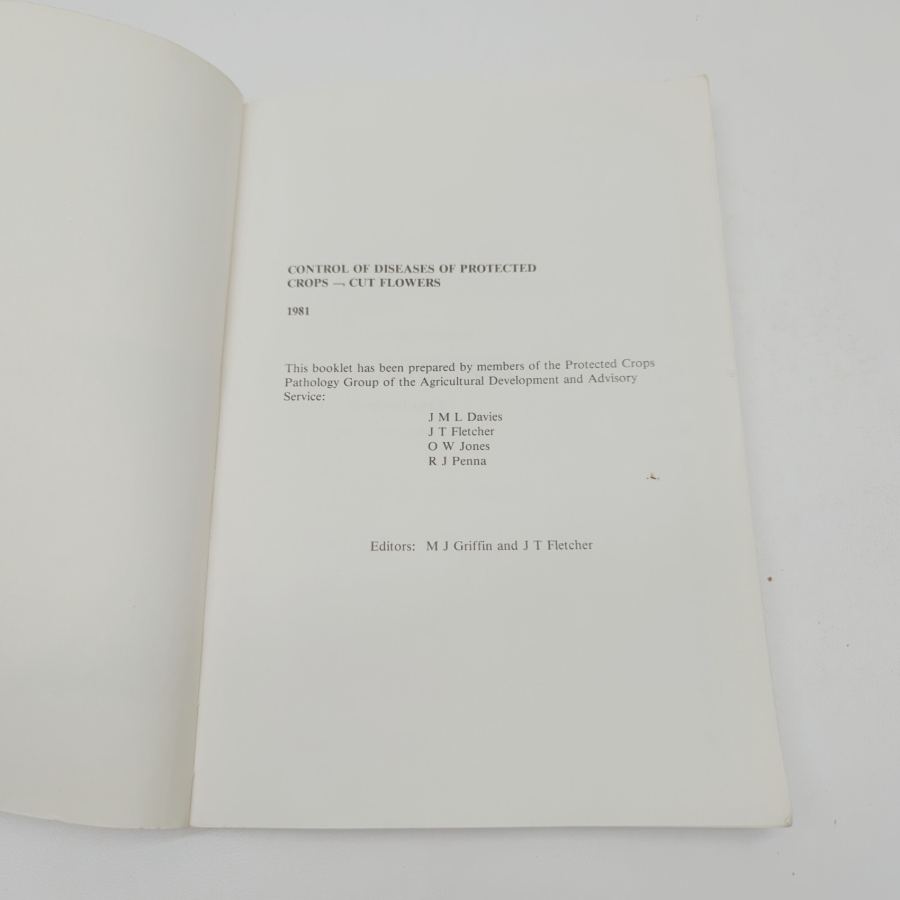1981 Control of diseases of protected crops MAFF Booklet 2364 – image 2