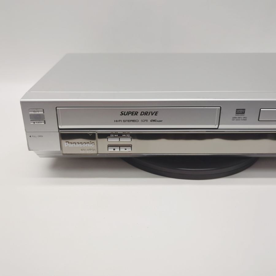 Representative photograph of the same model: Panasonic NV-VP31 Hi-Fi Stereo Dolby Digital VHS / DVD CD Player 21W - Silver – image 4