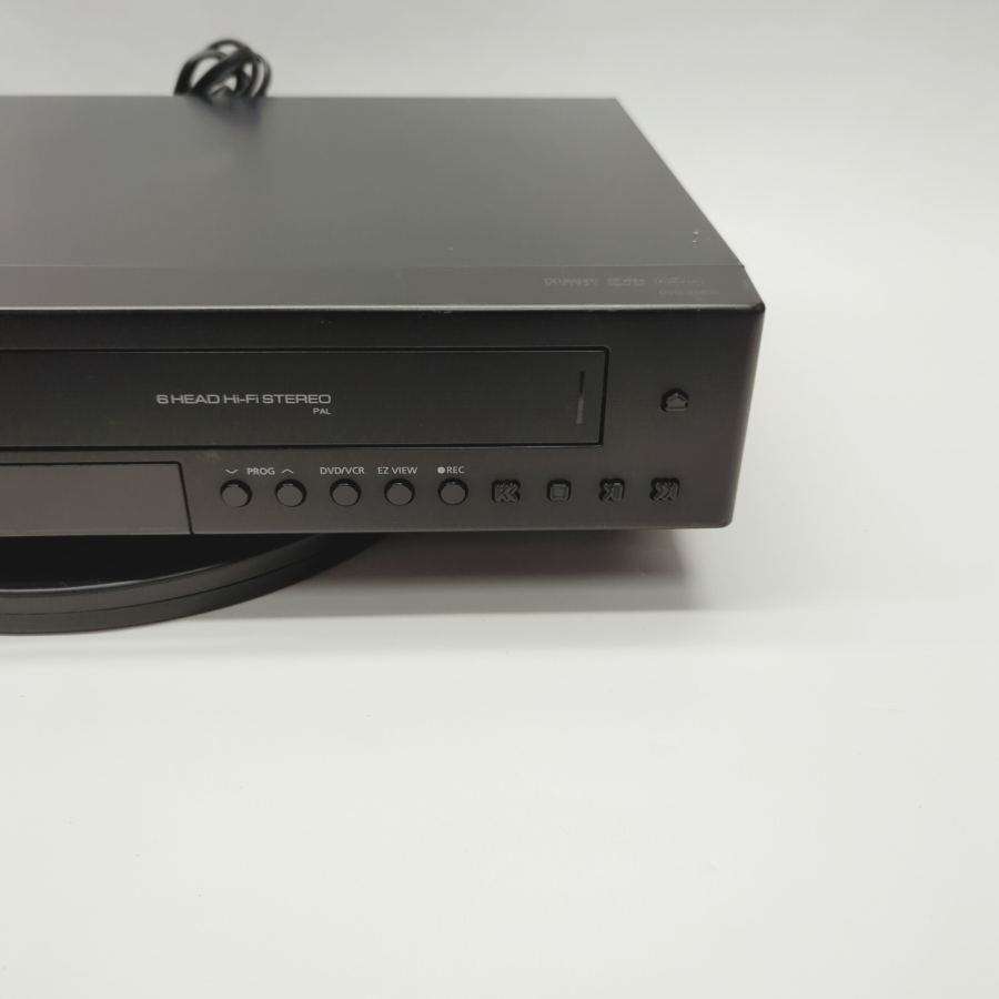 Samsung DVD-V6800 6 Head Hi-Fi Stereo VCR / DVD Recorder 19W - Black – image 5