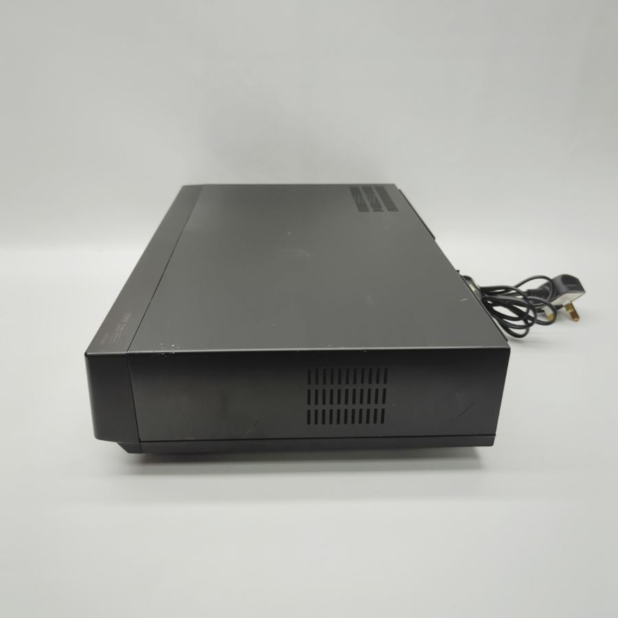 Samsung DVD-V6800 6 Head Hi-Fi Stereo VCR / DVD Recorder 19W - Black – image 7
