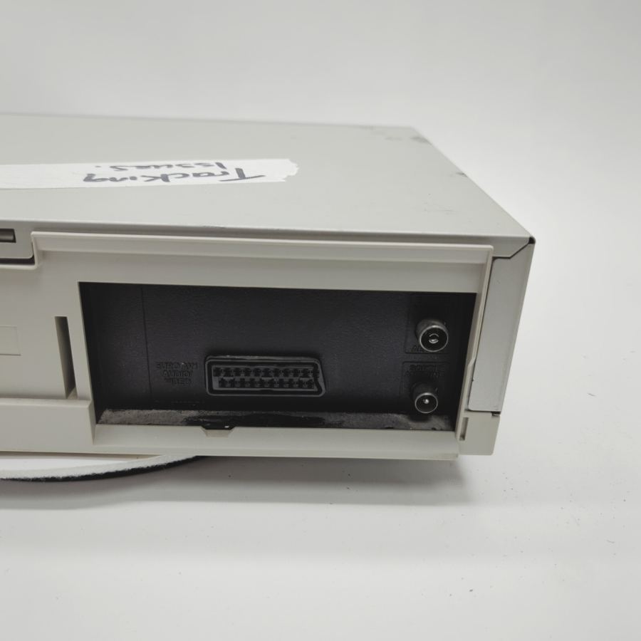 Aiwa GX1100 Silver High Quality VHS Video Cassette Recorder 13W - Faulty – image 8