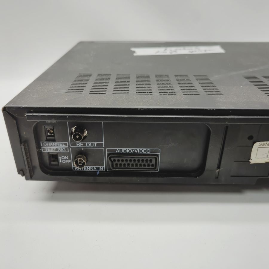 Vintage TV movie Prop De Graaf WHSHY4 Black 4-Head HQ VHS Video Cassette Faulty – image 8