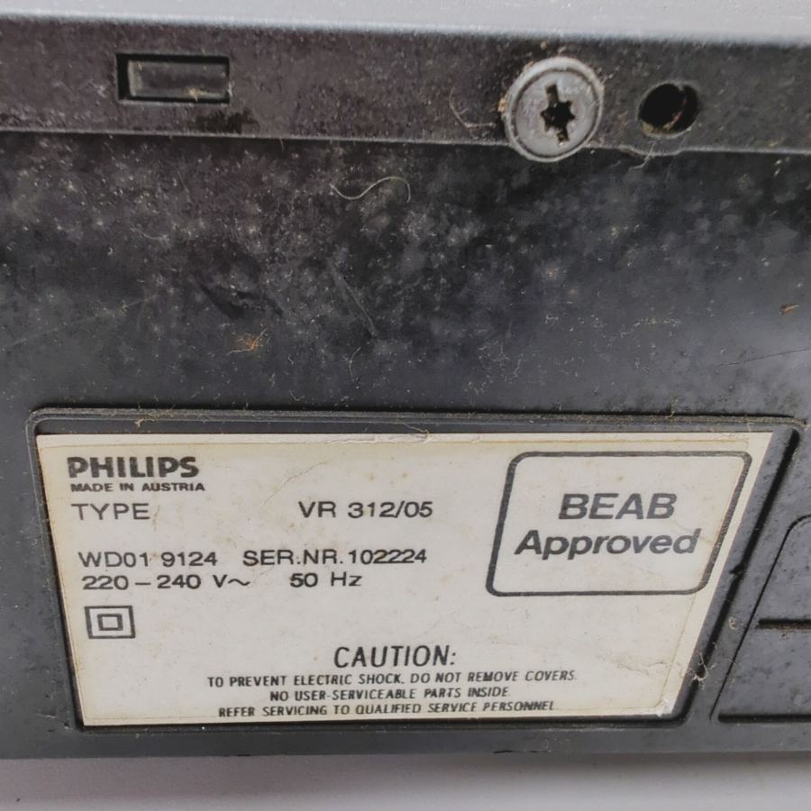 Faulty Vintage TV movie Pro Philips VR312/05 Black 3-Head HQ VHS Video Cassette – image 10