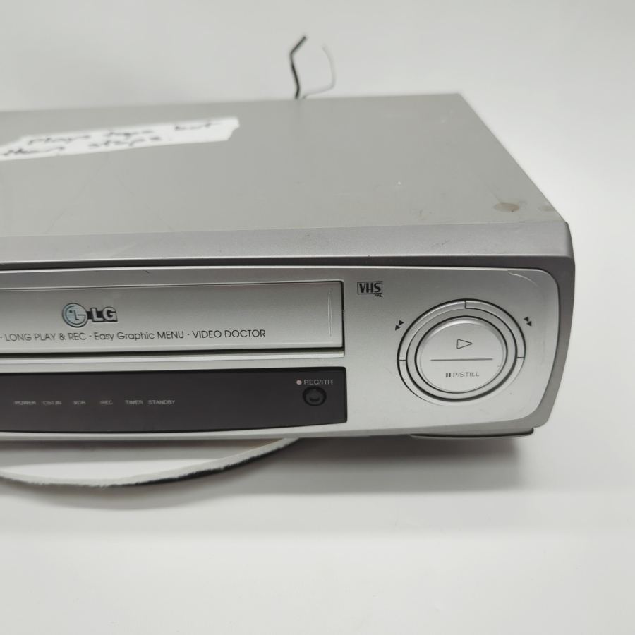 LG LV400 Silver Wired 4-Head VHS Video Cassette Recorder 14W - Faulty – image 3