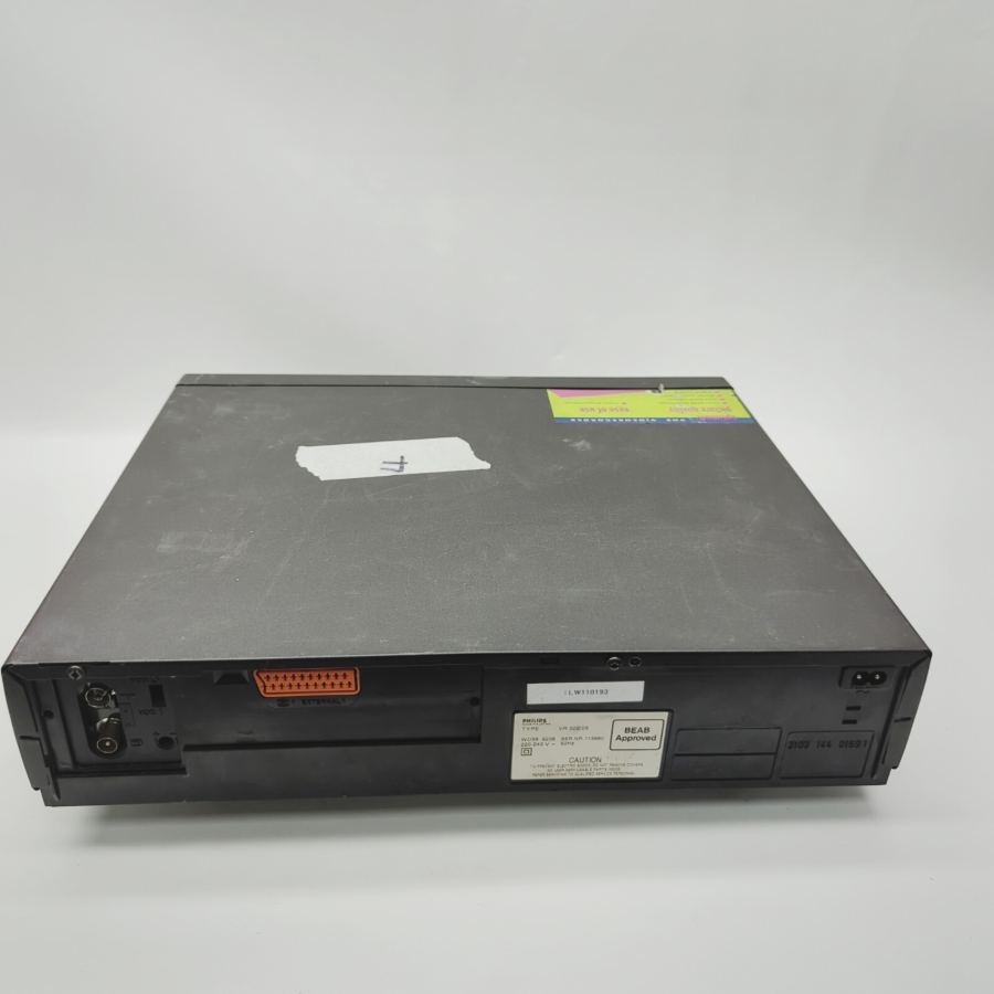 Vintage TV movie Prop Philips VR322/05 Black 3-Head VHS Video Faulty – image 8