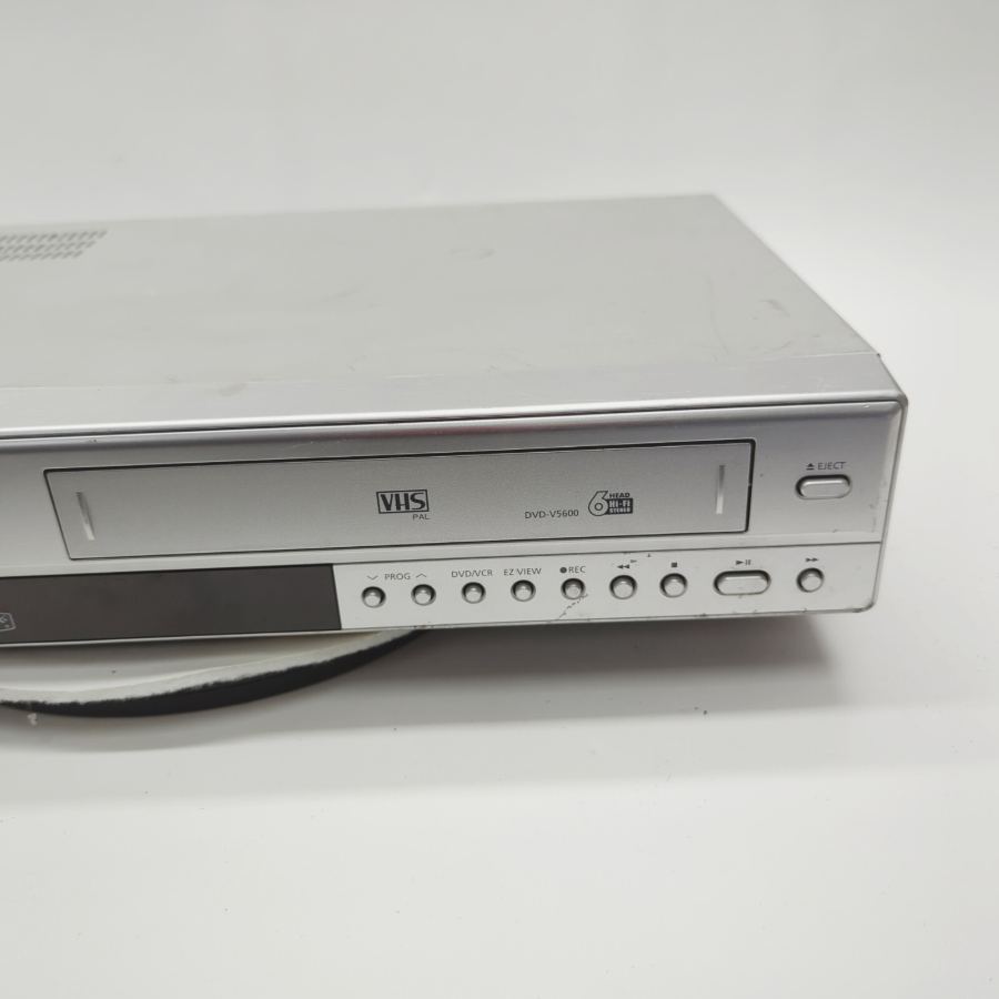 Faulty Samsung DVD-V5600 VCR & DVD Player Video Cassette Recorder Silver – image 4