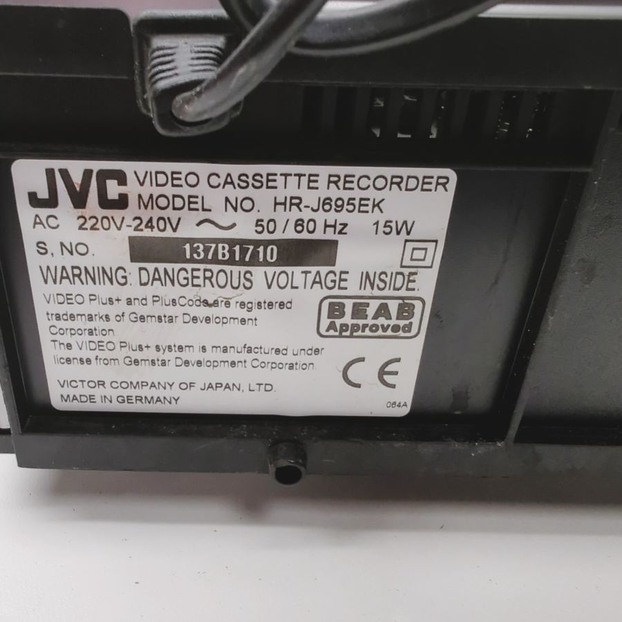 Faulty JVC HR-J695EK Digital Stereo Hi-Fi VHS Video Cassette Recorder Silver 15W – image 10