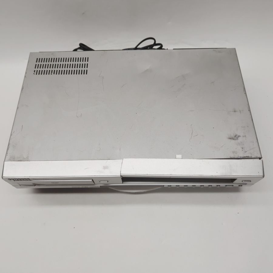 Faulty Samsung DVD-V6700S Scart VCR & DVD Video Player Silver 240 Watt – image 2