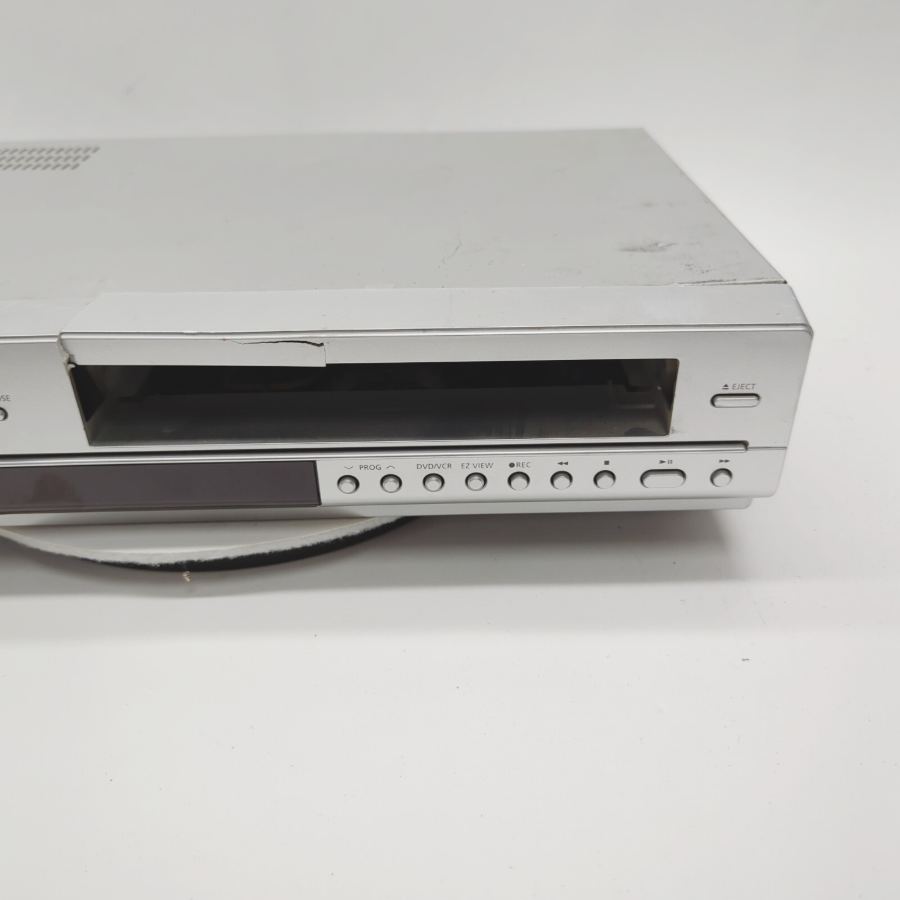 Faulty Samsung DVD-V6700S Scart VCR & DVD Video Player Silver 240 Watt – image 10