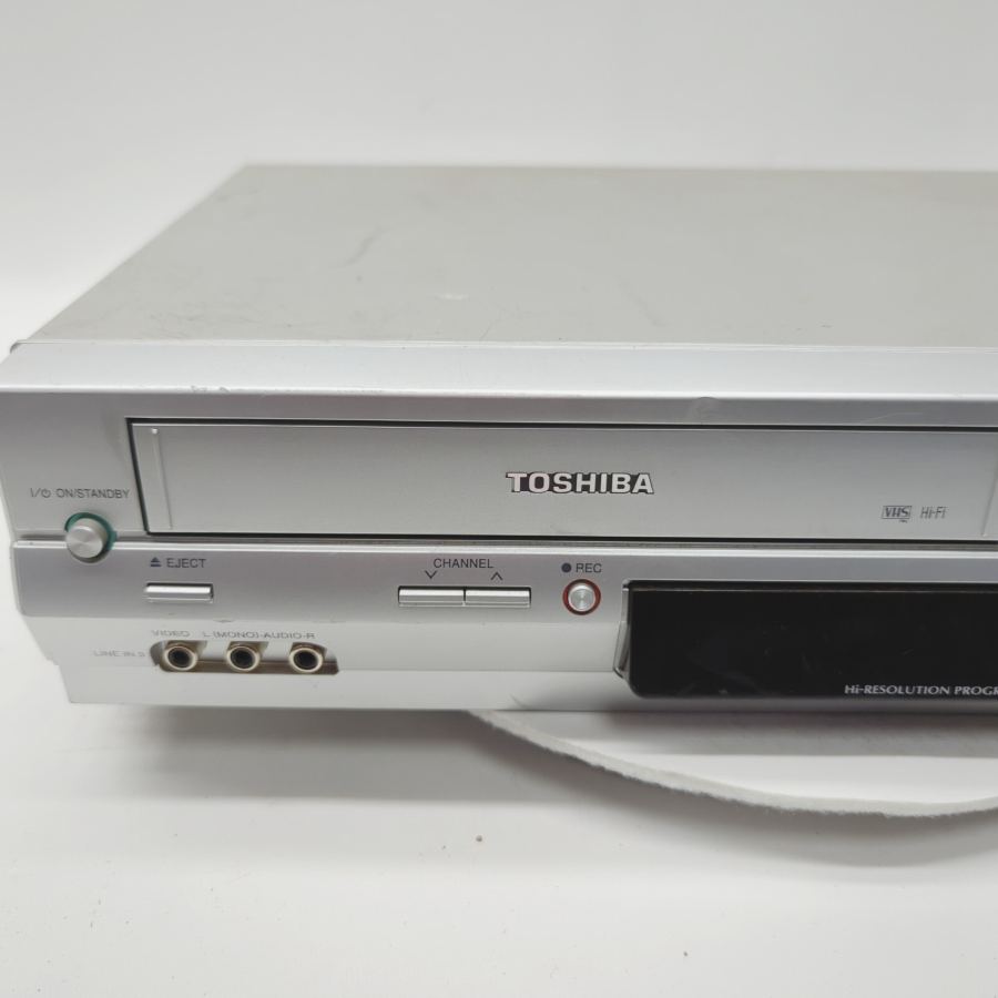 Toshiba SD-37VB Dolby Digital DVD Player/Video Cassette Recorder 21W - Faulty – image 2