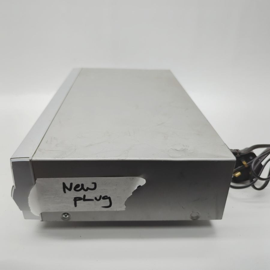 Toshiba SD-37VB Dolby Digital DVD Player/Video Cassette Recorder 21W - Faulty – image 5