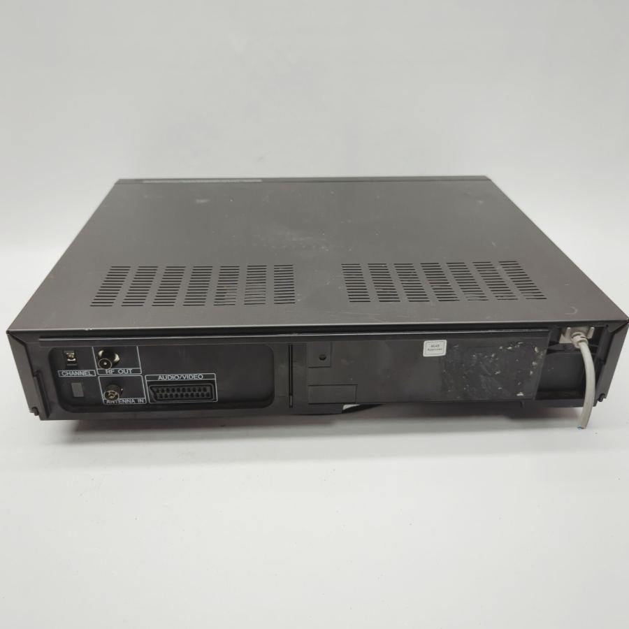 Faulty Vintage retro 80s 90s prop tv film Granada P1677U VHS Video/Audio Black – image 7