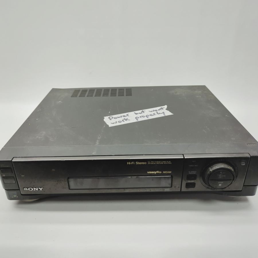 Sony tv show movie prop SLV-ER7UY Black Hi-Fi Stereo VHS Video  - Faulty
