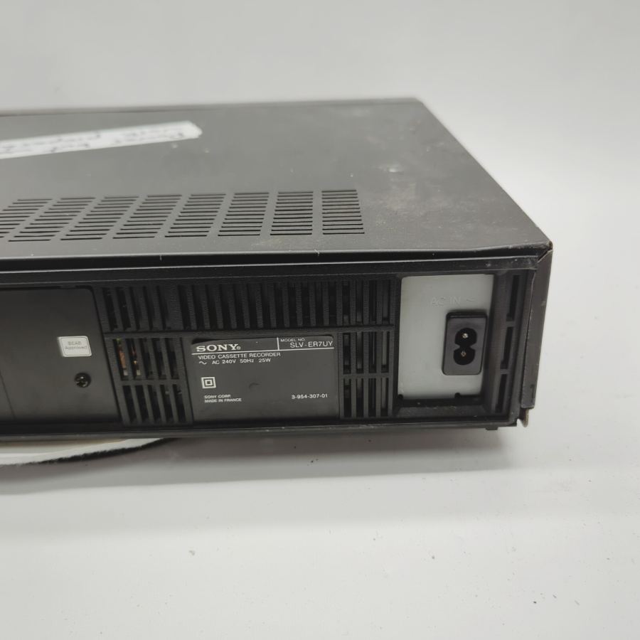 Sony tv show movie prop SLV-ER7UY Black Hi-Fi Stereo VHS Video - Faulty – image 9