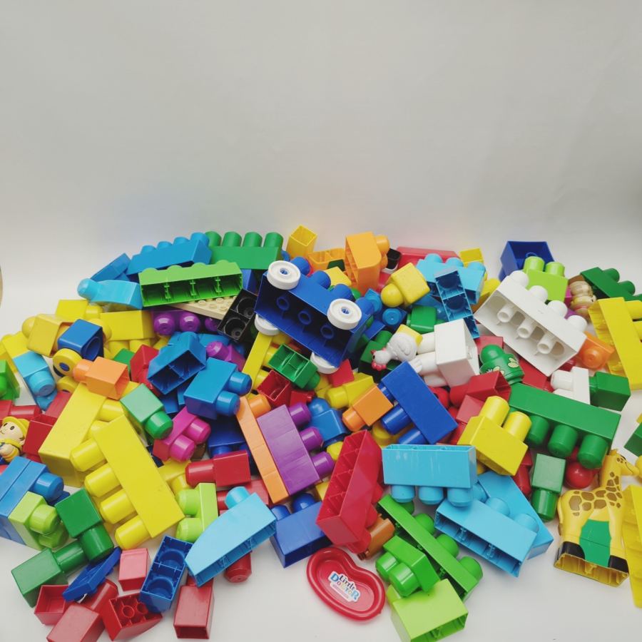 Large Mega Blocks & Lego Duplo joblot  Bundle Builders Bricks Maxi  (need clea)