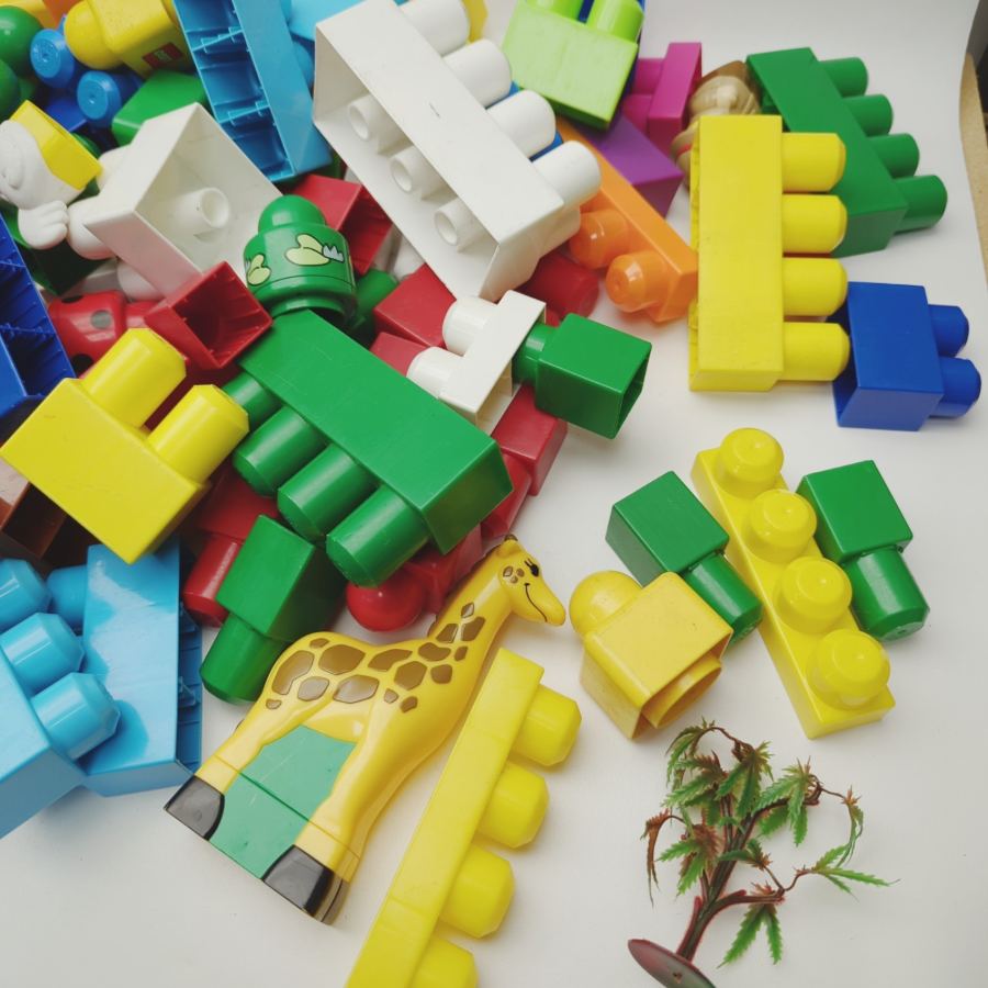 Large Mega Blocks & Lego Duplo joblot Bundle Builders Bricks Maxi (need clea) – image 6
