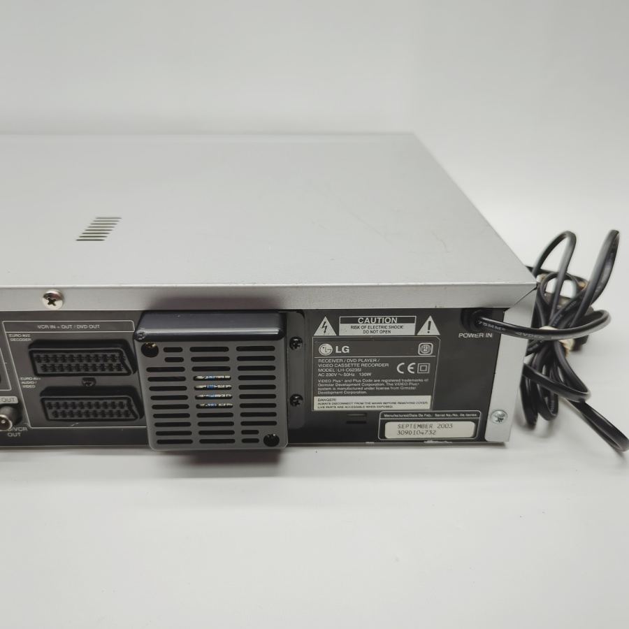 Representative photograph of the same model: LG LH-C6235l Silver VHS DVD Hi-Fi Surround Home Cinema System Tested And Working – image 8