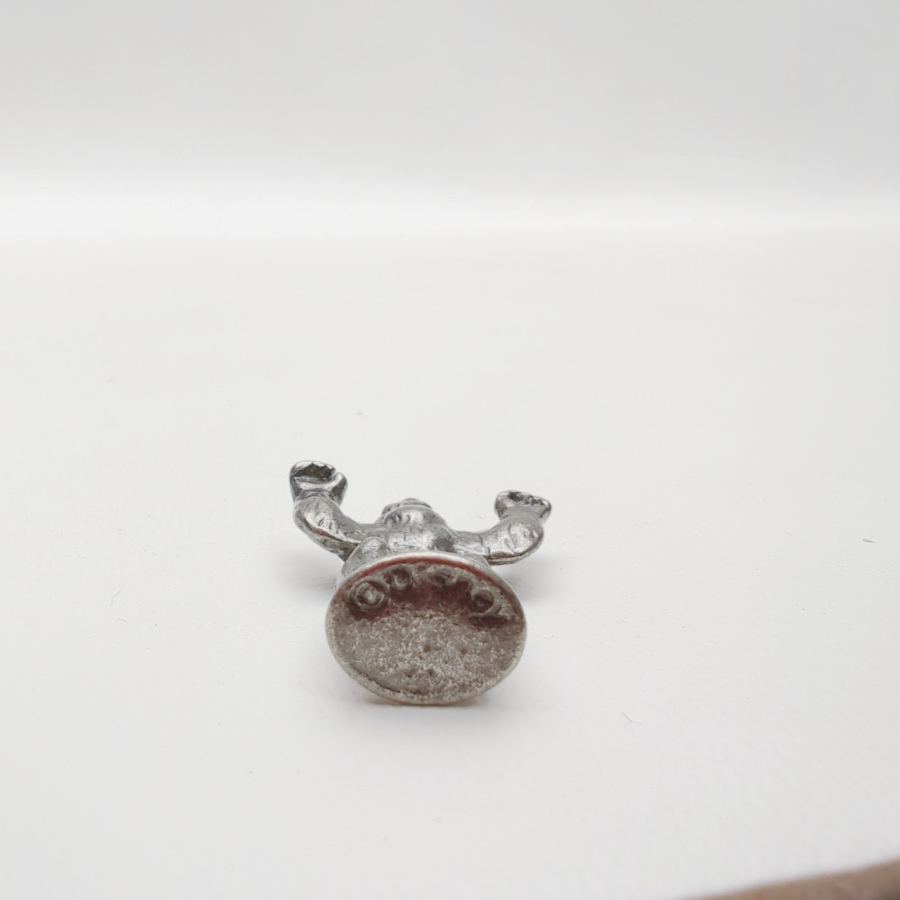 YETI replacemt part piece Monopoly Disney Theme Park Edition III – image 2