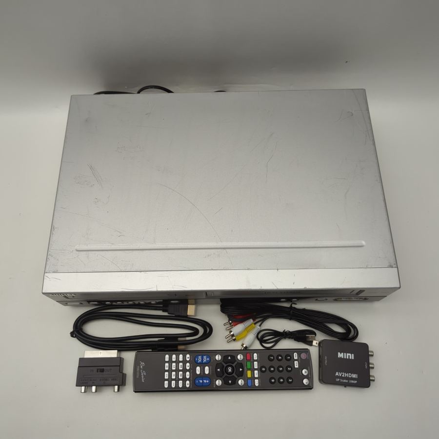 Representative photograph of the same model: Philips DVD755VR/05 DVD VHS VCR Combo SCART to HDMI Adapter Remote AV Leads – image 3