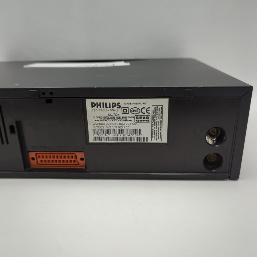 Faulty Philips VR165/05 VHS VCR Playback & Recording SCART 90s 2000s movie prop – image 8