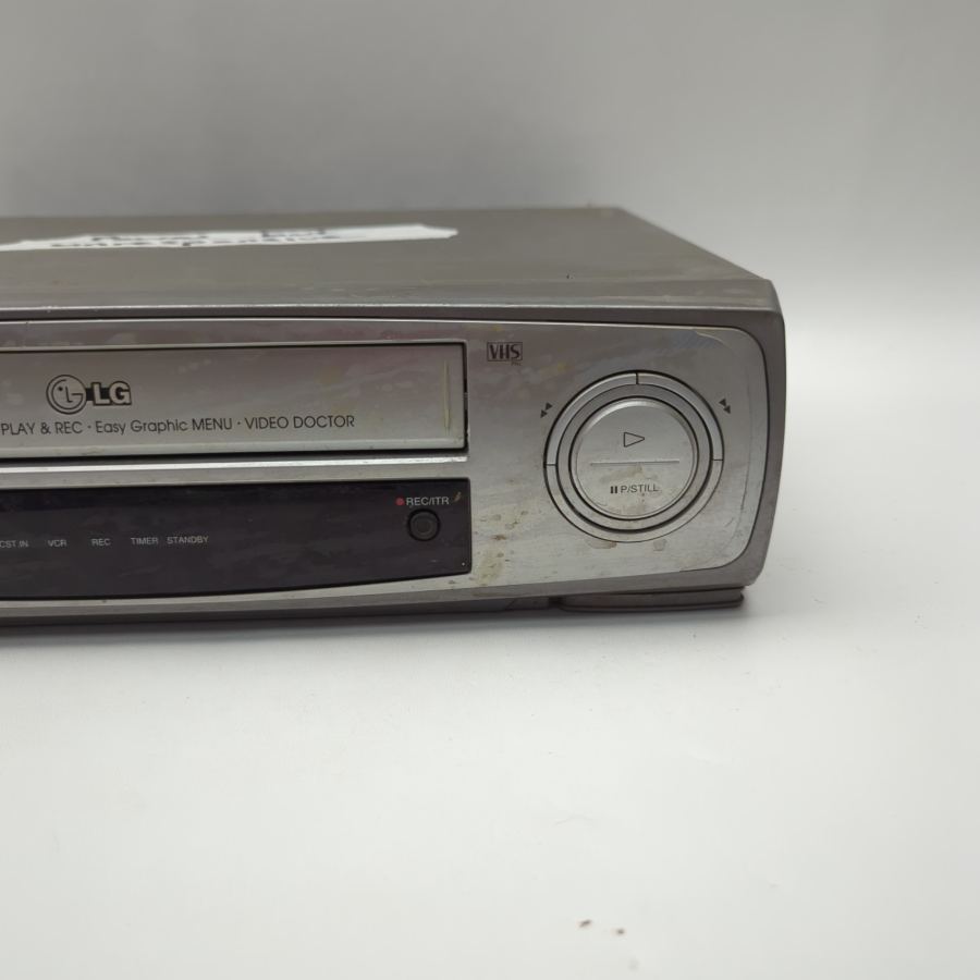 Faulty LG LV200 Video Cassette Recorder VCR For Parts/Repair – image 3