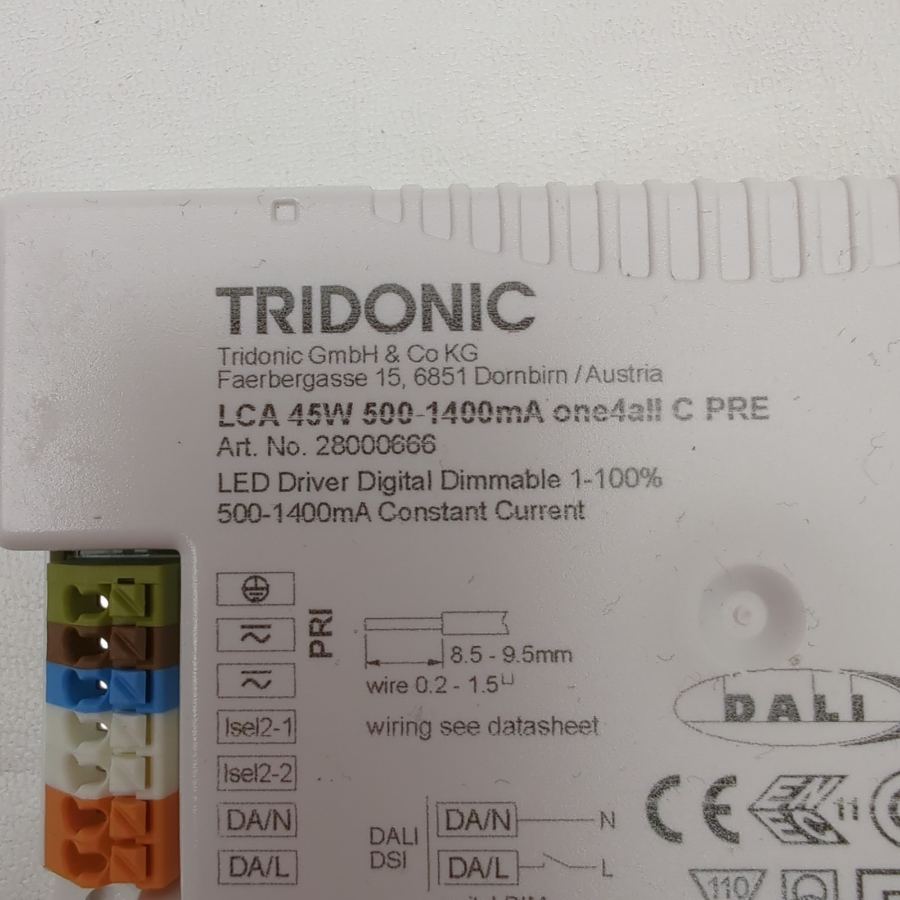 Representative photograph of the same model: Tridonic LCA 45w 500ma-1400ma LED Digital dimmable 1-100% driver 28000666 – image 2