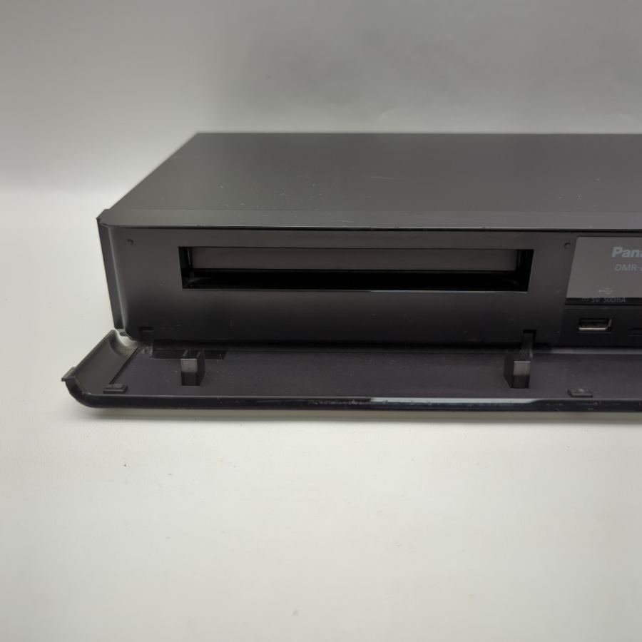 Panasonic DMR-BWT850 Smart 3D Blu-ray and DVD 1TB Recorder Freeview Remote – image 5