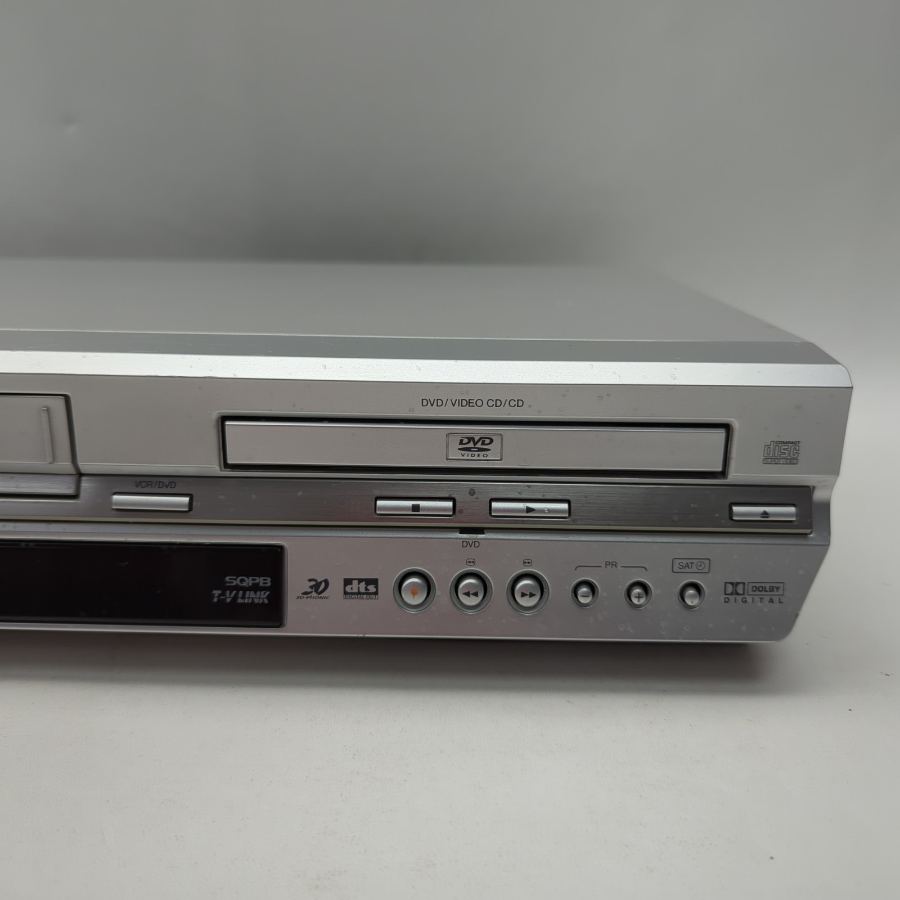 JVC DVD Player & VHS Video Cassette Recorder HR-XV31EK Tested Working Warranty – image 5