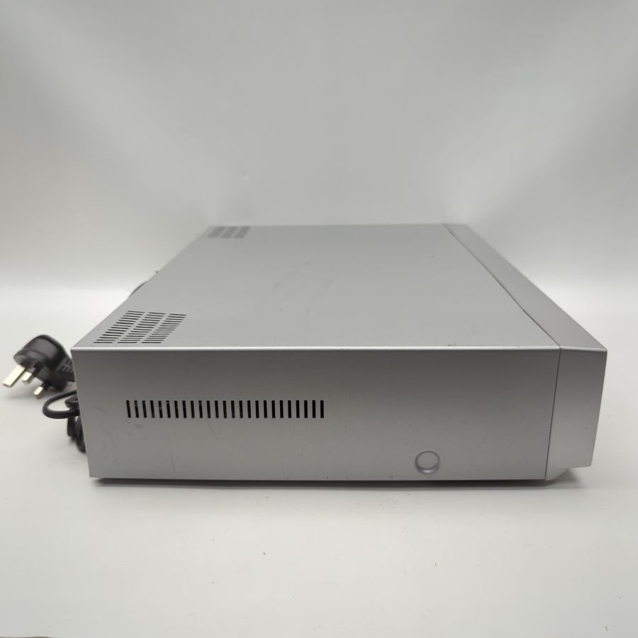 Sony SLV-D900G DVD & VHS Player Hi-Fi Stereo Video Cassette Recorder Warranty – image 7