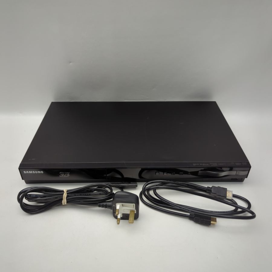 Samsung HT-F4500 Blu-Ray & DVD Home Surround Sound System + Good Working Order – image 2