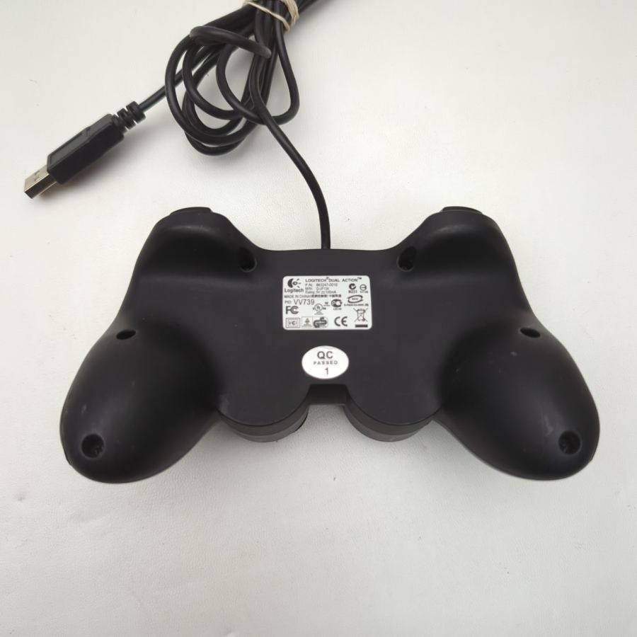 Logitech Dual Action Wired USB Gamepad Controller For Laptop Or PC – image 3