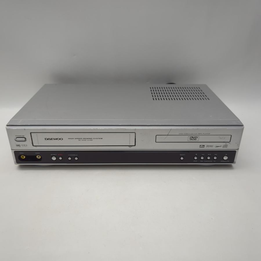 Representative photograph of the same model: DAEWOO SD-3500P Video Cassette Recorder & DVD Player Combo - Tested & Working – image 3