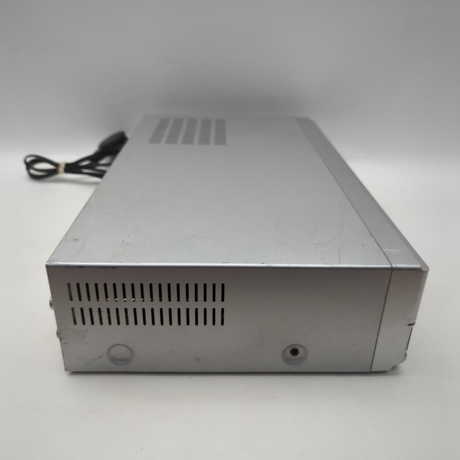 Representative photograph of the same model: DAEWOO SD-3500P Video Cassette Recorder & DVD Player Combo - Tested & Working – image 9