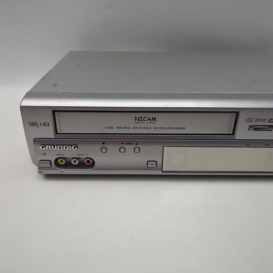 Grundig GR-VDHT10 DVD / VHS Player VCR Combo Working & Tested Remote – image 4
