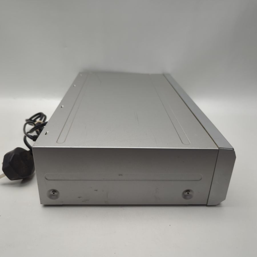 Representative photograph of the same model: Philips DVD 740VR DVD Player & VHS VCR Recorder Remote Warranty 4 Head – image 10