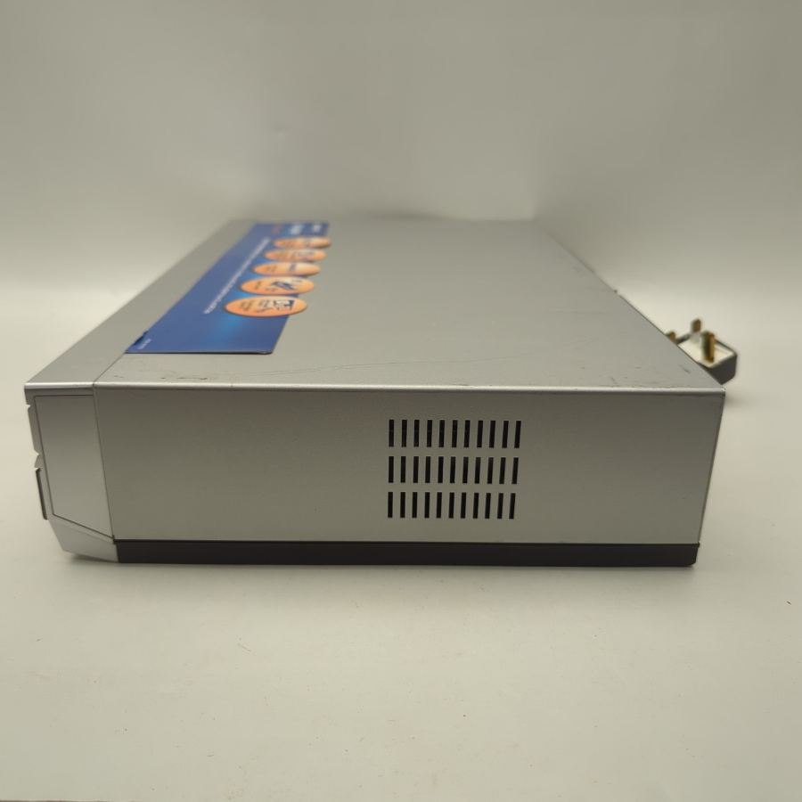 Representative photograph of the same model: Sony SLV-D980P combination DVD player VHS recorder / Player Hifi Combo Warranty – image 6