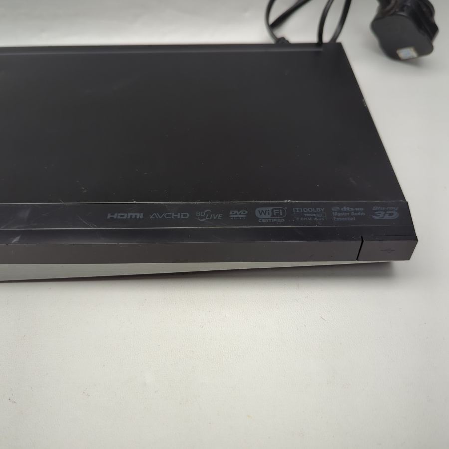 Representative photograph of the same model: Toshiba BDX5300KB Blu-Ray DVD Disc Player Black Tested Remote Control HDMI – image 5