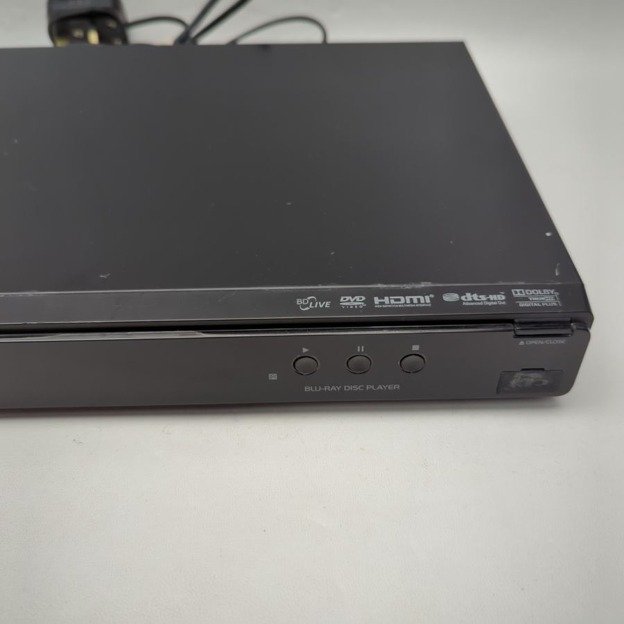 Hitachi Dv-bp103uk blu-ray and dvd player working no remote HDMI – image 4