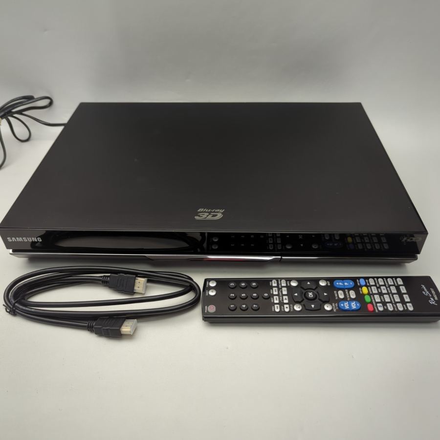 Representative photograph of the same model: Samsung BD-D8500M Blu-Ray Player 3D Smart Freeview HD 500GB HDD Recorder WiFi – image 2