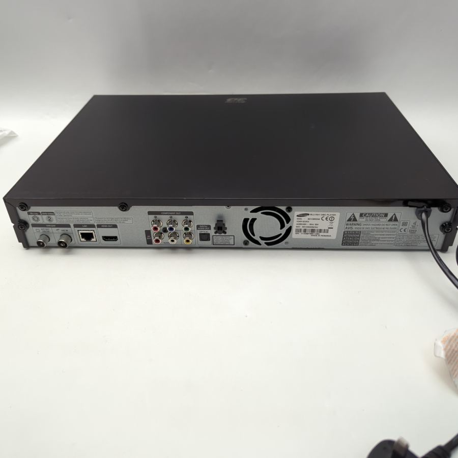 Representative photograph of the same model: Samsung BD-D8500M Blu-Ray Player 3D Smart Freeview HD 500GB HDD Recorder WiFi – image 9