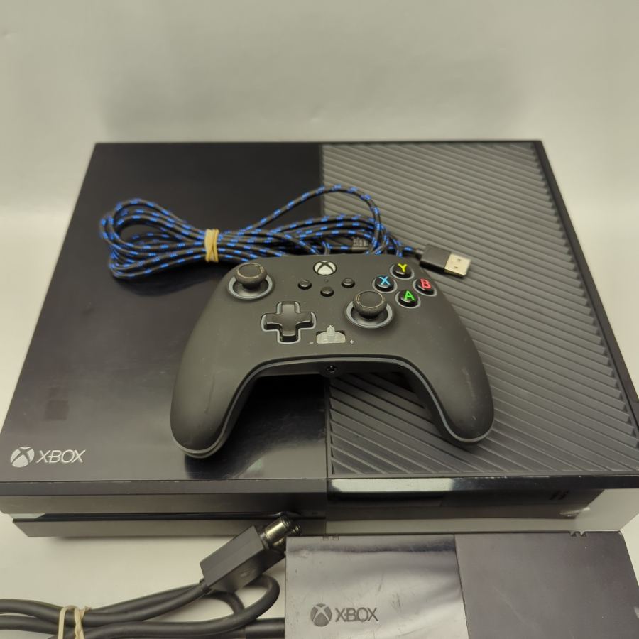 Microsoft Xbox One - 500GB - Black Gaming Console Wired Controller – image 3